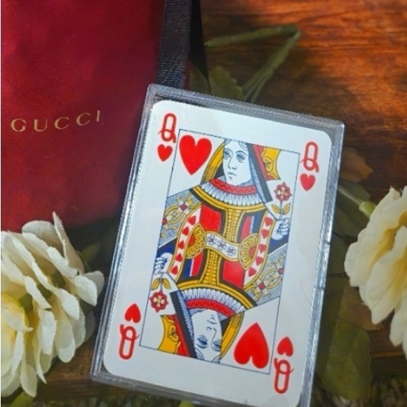 Gucci - Picture 4 of 4